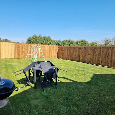 Spacious Curragh 2-Bed Apartment With Own Entrance Brownstown Luaran gambar